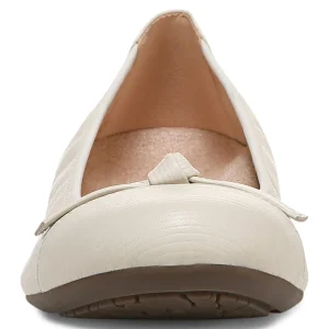 Hot Amorie Flat (Wide) Women Flats & Loafers
